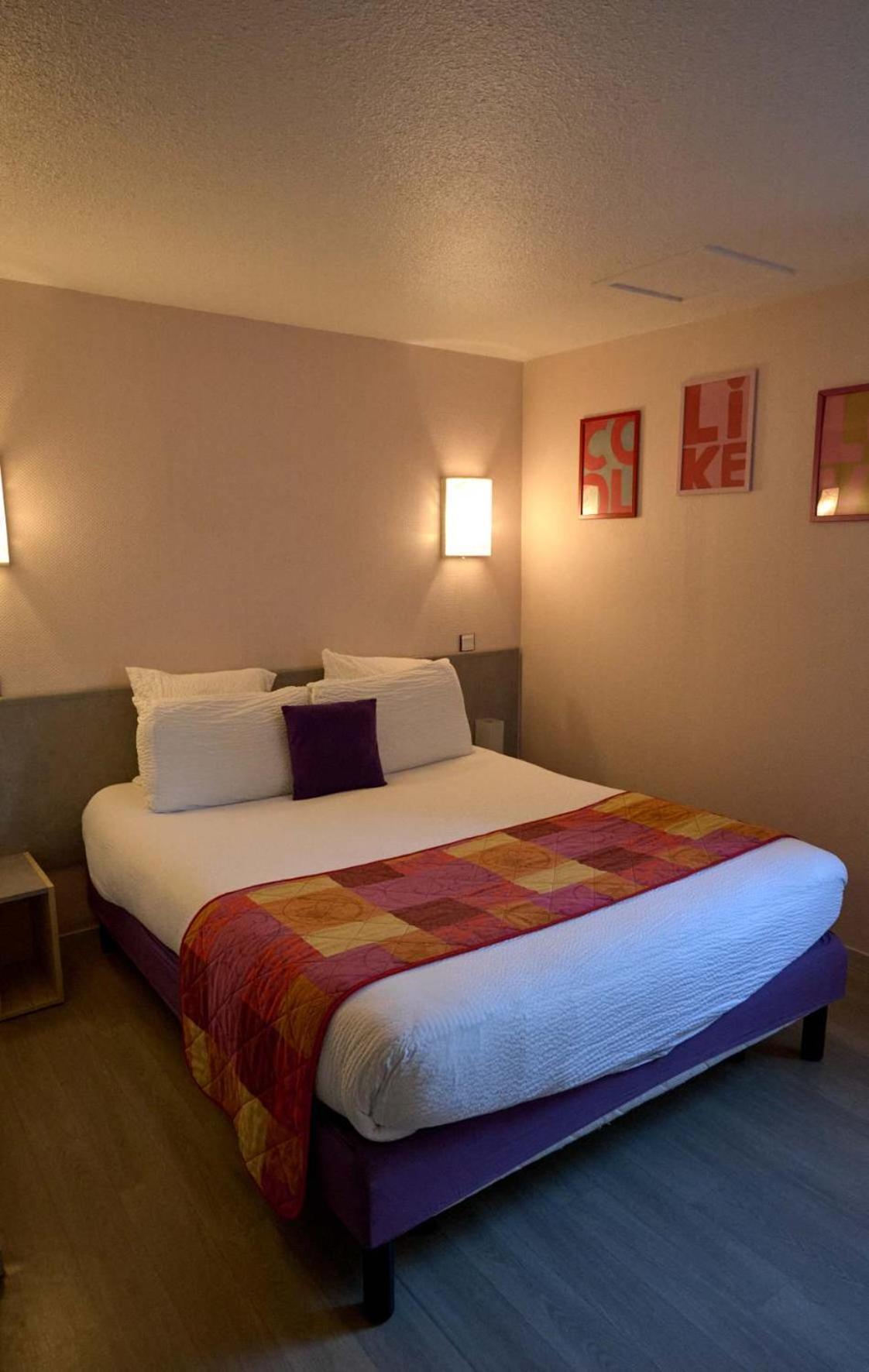Logis Hotel Le Moulin Des Gardelles Riom Ngoại thất bức ảnh