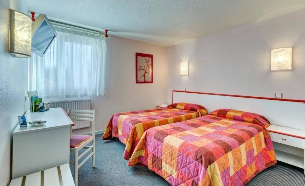 Logis Hotel Le Moulin Des Gardelles Riom Ngoại thất bức ảnh