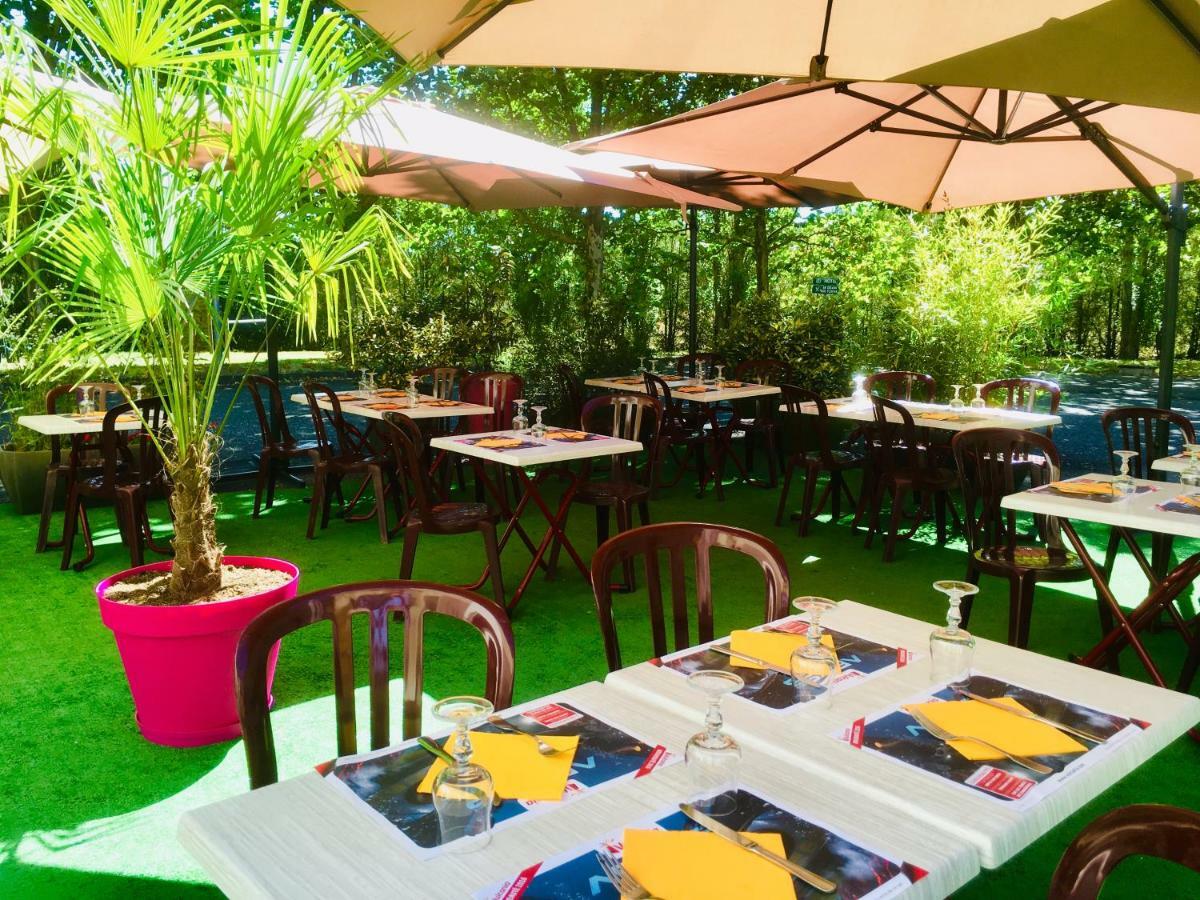 Logis Hotel Le Moulin Des Gardelles Riom Ngoại thất bức ảnh